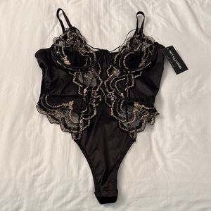 Underwire Embroidered Lace & Mesh Teddy